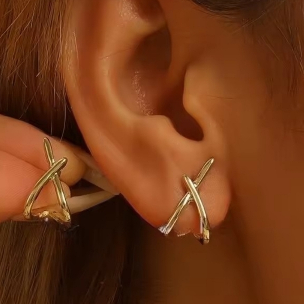 NEW Gold Or Silver Stainless Steel Crossover Stud Earrings